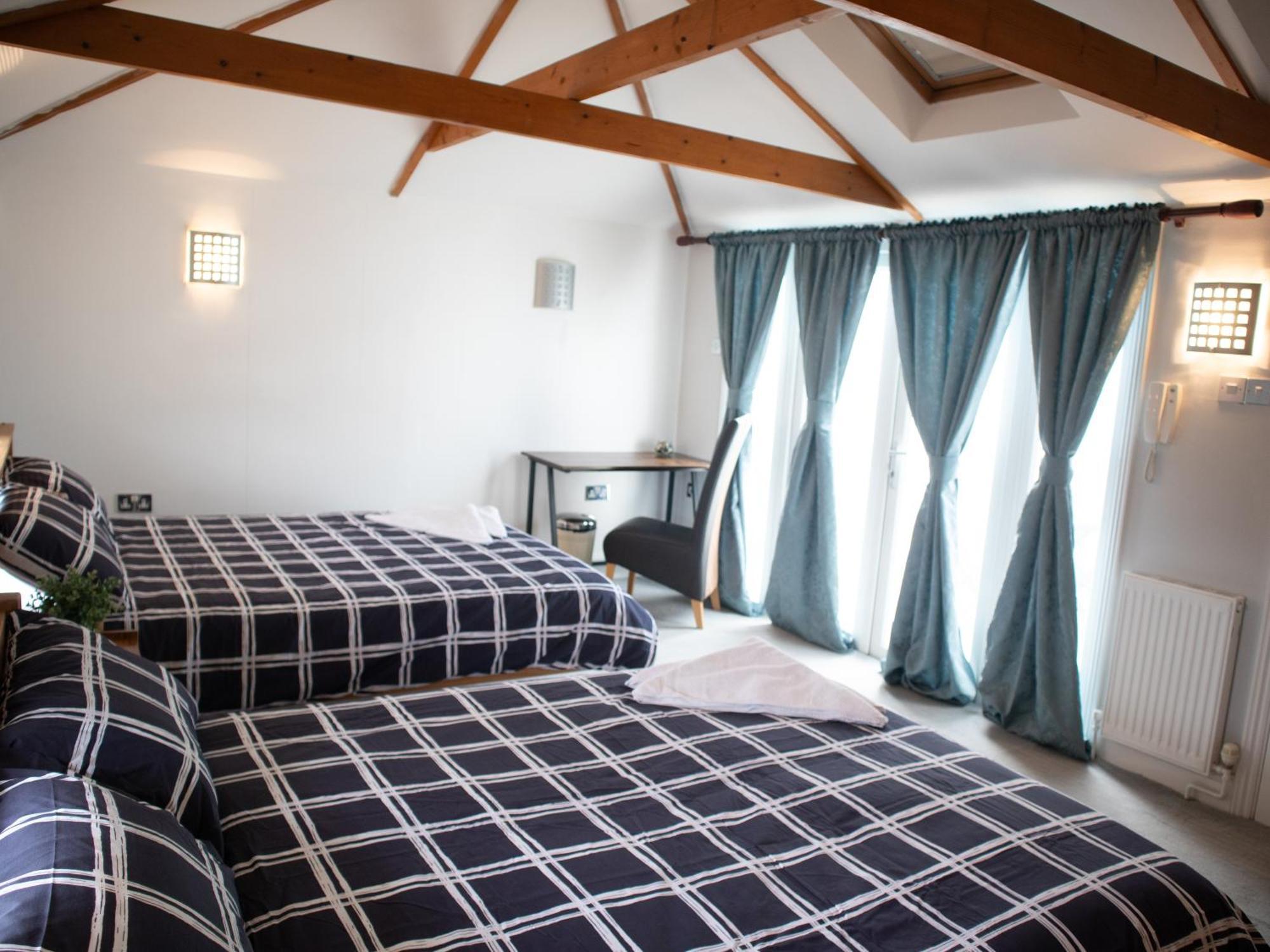 Bright Private Terrace - Free Private Parking - Tv - Wifi - Netflix Apartment Croydon Exterior photo