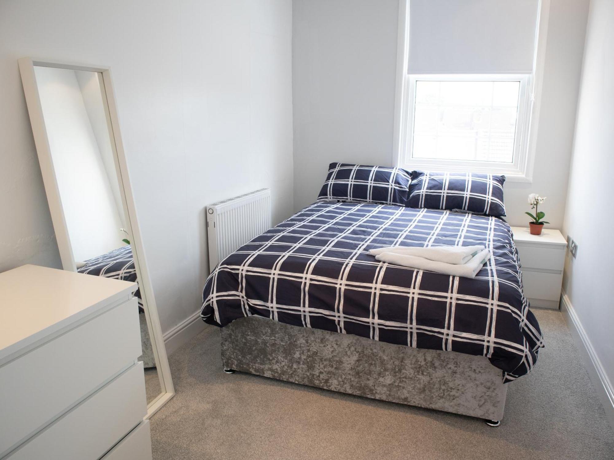 Bright Private Terrace - Free Private Parking - Tv - Wifi - Netflix Apartment Croydon Exterior photo