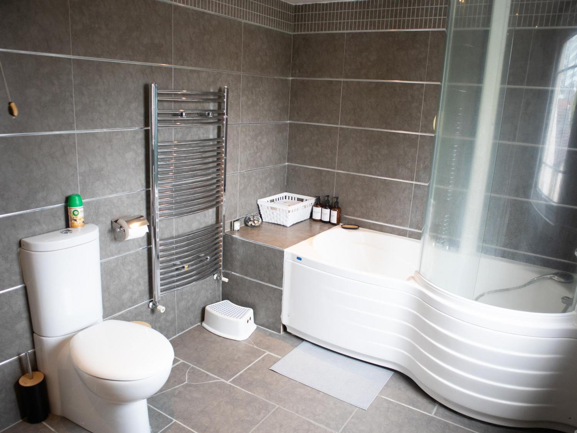 Bright Private Terrace - Free Private Parking - Tv - Wifi - Netflix Apartment Croydon Exterior photo